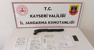 Kayseri’de Tefecilik Operasyonu: Evde Senet, Çek ve Ruhsatsız Tüfek Ele Geçirildi