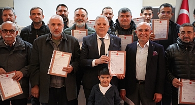 Kayseri Hububat ve Çekirdek Merkezi'nde Tapular Sahiplerine Teslim Edildi