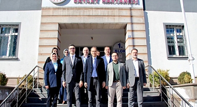 Kayseri İl Sağlık Müdürü Erşan’dan Başhekim Çöl’e Hayırlı Olsun Ziyareti