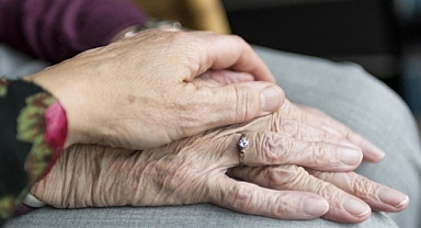 Türkiye’de Yaşlı Nüfus Hızla Artıyor: 2060’ta Her 4 Kişiden Biri 65+ Olacak