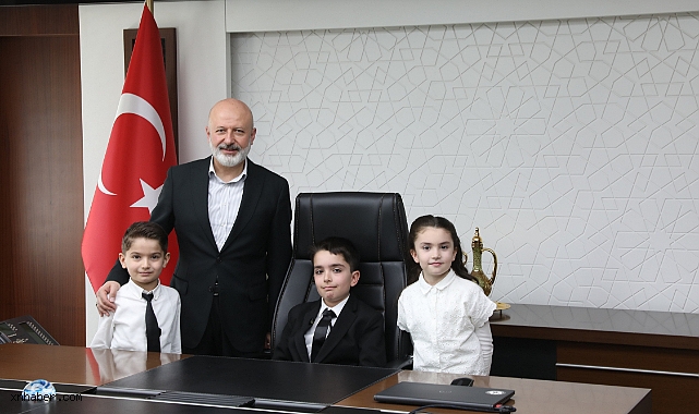 Başkan Çolakbayrakdar Koltuğu Devretti: Kocasinan'ın Yeni Başkanı Eymen Karakaş!