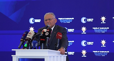 Büyükkılıç’tan Strateji Toplantısında ‘Kayseri Modeli’ Vurgusu: Birlik ve Hizmet Mesajı