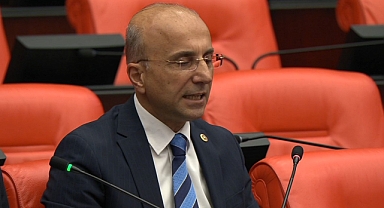 CHP’li Aşkın Genç’ten trafik cezalarına tepki: “Gelir hedefleri vatandaşın cebine yük haline geldi”