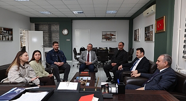 ERÜ Rektörü Prof. Dr. Fatih Altun, IEEE Kulübü Öğrencileriyle Bir Araya Geldi