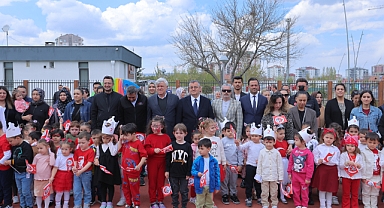 Fuat Attaroğlu Çocuk Kütüphanesi'nde 23 Nisan Şenliği: AFAD ve Kızılay Sahada