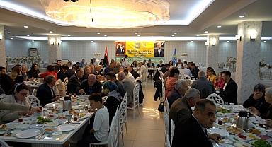 İYİ Parti Melikgazi İlçe Teşkilatı’nda Mahalle Başkanlarıyla Kahvaltılı Toplantı