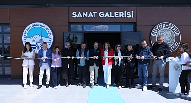 Kayseri’de “Ateşle Yazılan Hikâyeler” Sergisi Sanatseverlerle Buluştu