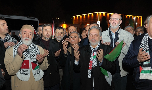 Kayseri’de “Filistin’i Unutma Yürüyüşü”: Başkan Büyükkılıç Vatandaşlarla Birlikte Yürüdü