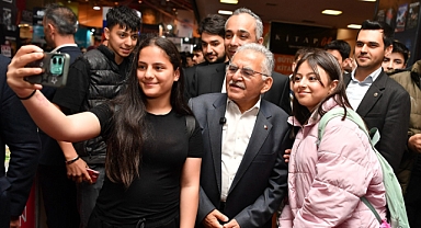 Kayseri’de Kitap Rüzgârı: Başkan Büyükkılıç’tan Rekor ve Vizyon Müjdesi