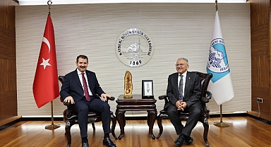 Kayseri’de kritik ziyaret: Bakan Yardımcısı Salih Ayhan’dan Başkan Büyükkılıç’a ziyaret