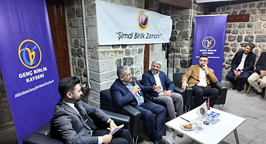 Kayseri’de “Tecrübeden Liderliğe” Söyleşisine Gençlerden Yoğun İlgi