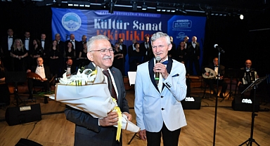 Kayseri’de Türk Sanat Müziği Rüzgarı: Büyükkılıç Kent Korosu Konseri’nde Vatandaşlarla Buluştu