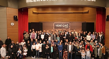 Mektep Melikgazi öğrencilerinden sahnede büyük başarı: Tiyatro oyunu ayakta alkışlandı