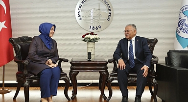 Tuğba Işık Ercan'dan Kayseri Büyükşehir Belediye Başkanı Memduh Büyükkılıç'a Ziyaret