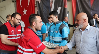 Başkan Çolakbayrakdar: “Eşref-i mahlûkata hizmet etmenin gayreti içerisindeyiz”
