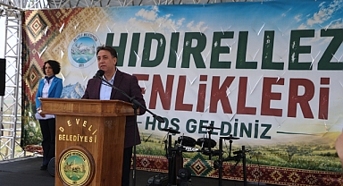 Develi’de Hıdırellez Coşkusu: 5 Bin Kişi Yukarı Develi Tepesi’nde Buluştu