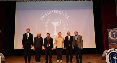ERÜ’de II. Ulusal PharmErciyes Eczacılık Öğrenci Kongresi Düzenlendi