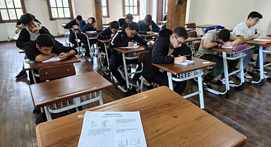 KAYMEK Matematik Kampı Öğrencileri Bir Araya Getirdi: Üçgenler Temasıyla Yoğun Eğitim Programı