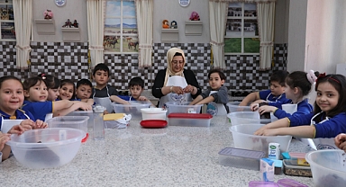 KAYMEK’ten Minik Şeflere Tatlı Atölye: Kekli Truff Workshop Yoğun İlgi Gördü