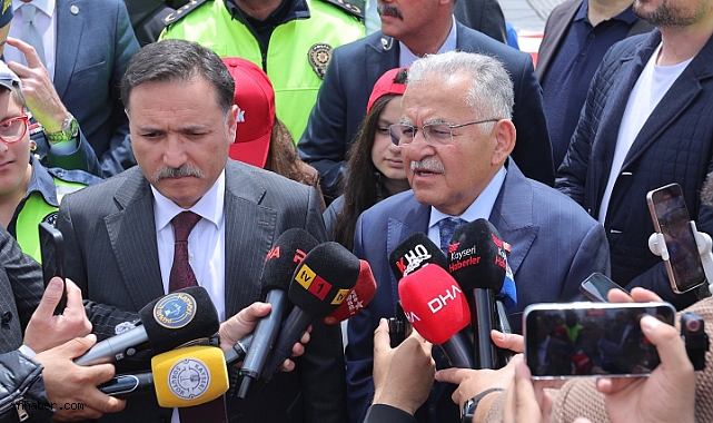 Kayseri’de Trafik Güvenliği Vurgusu: Büyükkılıç’tan Akıllı Ulaşım Mesajı, Vali Çiçek’ten Kartal Kavşağı’na Teşekkür