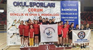 Kayseri’nin Kızları Türkiye Kürsüsünde: İbrahim Tennuri Ortaokulu’ndan Büyük Başarı
