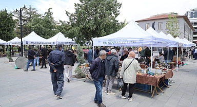 Melikgazi'de Antika Pazarı Yoğun İlgi Gördü