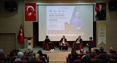 Vali Gökmen Çiçek, ERÜ’de Öğrencilerle Bir Araya Geldi