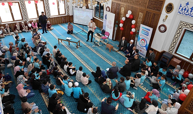 Yahyalı’da ÇEDES Yıl Sonu Şenliği Coşkusu: Hacı Niyaz Ağa Camii’nde Değerler Buluşması