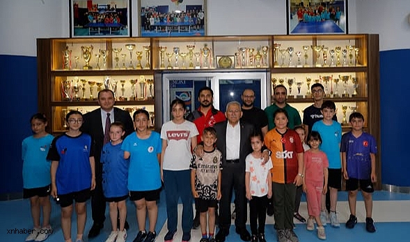 Başkan Büyükkılıç Genç Sporcularla Buluştu: