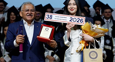 Başkan Büyükkılıç, NNYÜ Diş Hekimliği Fakültesi Mezuniyet Törenine Katıldı