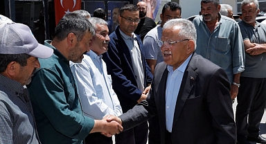 Başkan Büyükkılıç’tan Akkışla ve Çiftlik Mahallesi’ne Çıkarma