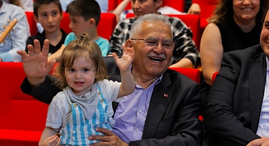 Kayseri’de 650 Çocuk Sahneye Çıktı! Konservatuvar Kapanış Konseri Büyük İlgi Gördü