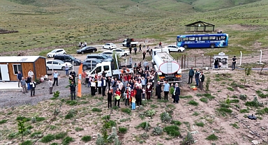 Kayseri'de Geleceğe Nefes! Develi'de 2 Bin 500 Fidan Toprakla Buluştu.