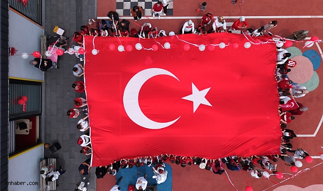 Kayseri’de Minik Yüreklerden A Milli Takım’a Dev Destek! “Kırmızı Beyaz, En Büyük Türkiye”