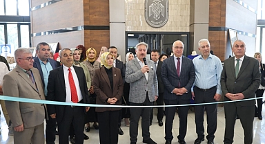 Melikgazi’de kadın emeği sahneye çıktı! Bin bir emekle hazırlanan eserler büyük beğeni topladı