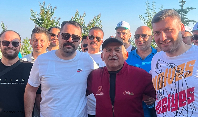Başkan Büyükkılıç, Ali Dağı'nda Ulaşım A.Ş. Personeliyle Sabah Yürüyüşü Yaptı