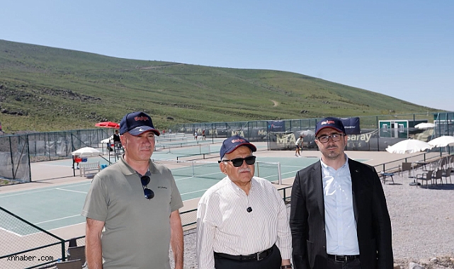 Başkan Büyükkılıç, Erciyes'teki Dünya Tenis Turu Müsabakalarını Takip Etti