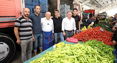 Başkan Öztürk, Yahyalı Kapalı Pazar Yeri'nde Esnaf ve Vatandaşlarla Buluştu