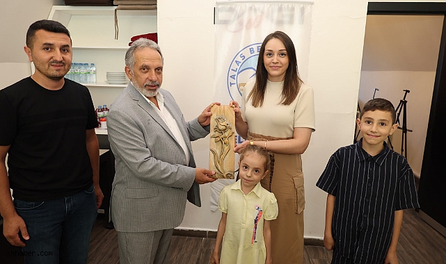 Çiçek Şenliği Fotoğraf Yarışmasında Ödüller Sahiplerini Buldu