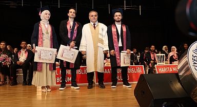 ERÜ Mühendislik Fakültesi'nde mezuniyet heyecanı: 702 öğrenci diplomalarını aldı