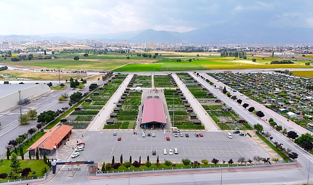 Kayseri'de Organik Pazar Sezonu Açıldı! Büyükşehir'in Doğal Ürünler Pazarı Yoğun İlgi Görüyor