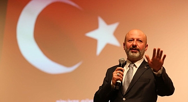 Kocasinan Belediyesi'nde 15 Temmuz Direnişini Anlatan Fotoğraf Köşesi İlgi Görüyor