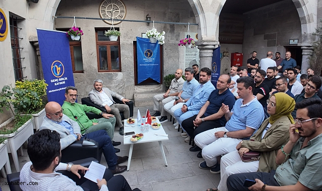 Murat Cahid Cıngı, Genç Birlik Divan Buluşmaları'nda Gençlerle Bir Araya Geldi