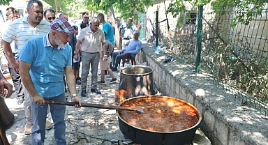Obruk'ta hasret gideren buluşma! 29 yıllık gelenek binleri aynı sofrada buluşturdu