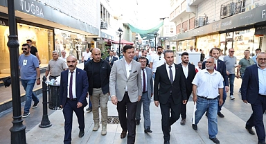 Saadet Partisi Genel Başkanı Mahmut Arıkan Kayseri'de Esnafı Ziyaret Etti
