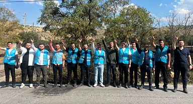 Ülkü Ocakları Kayseri, Eğribucak'taki Yangın Söndürme Çalışmalarına Destek Verdi